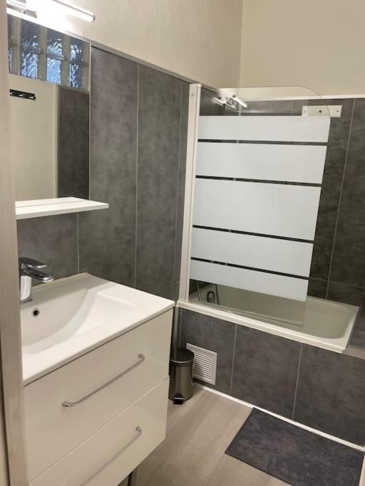 Appartement Cosy Au Coeur De L'Ecusson Montpellier Buitenkant foto
